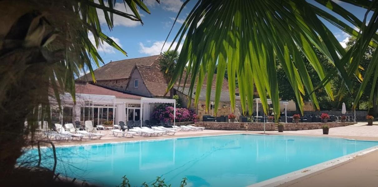 Hotel Restaurant - Le Vieux Pigeonnier ルブレサック エクステリア 写真